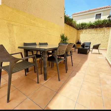 Casa Tranquila Con Piscina Privada *