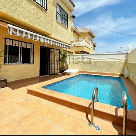 Casa Tranquila Con Piscina Privada